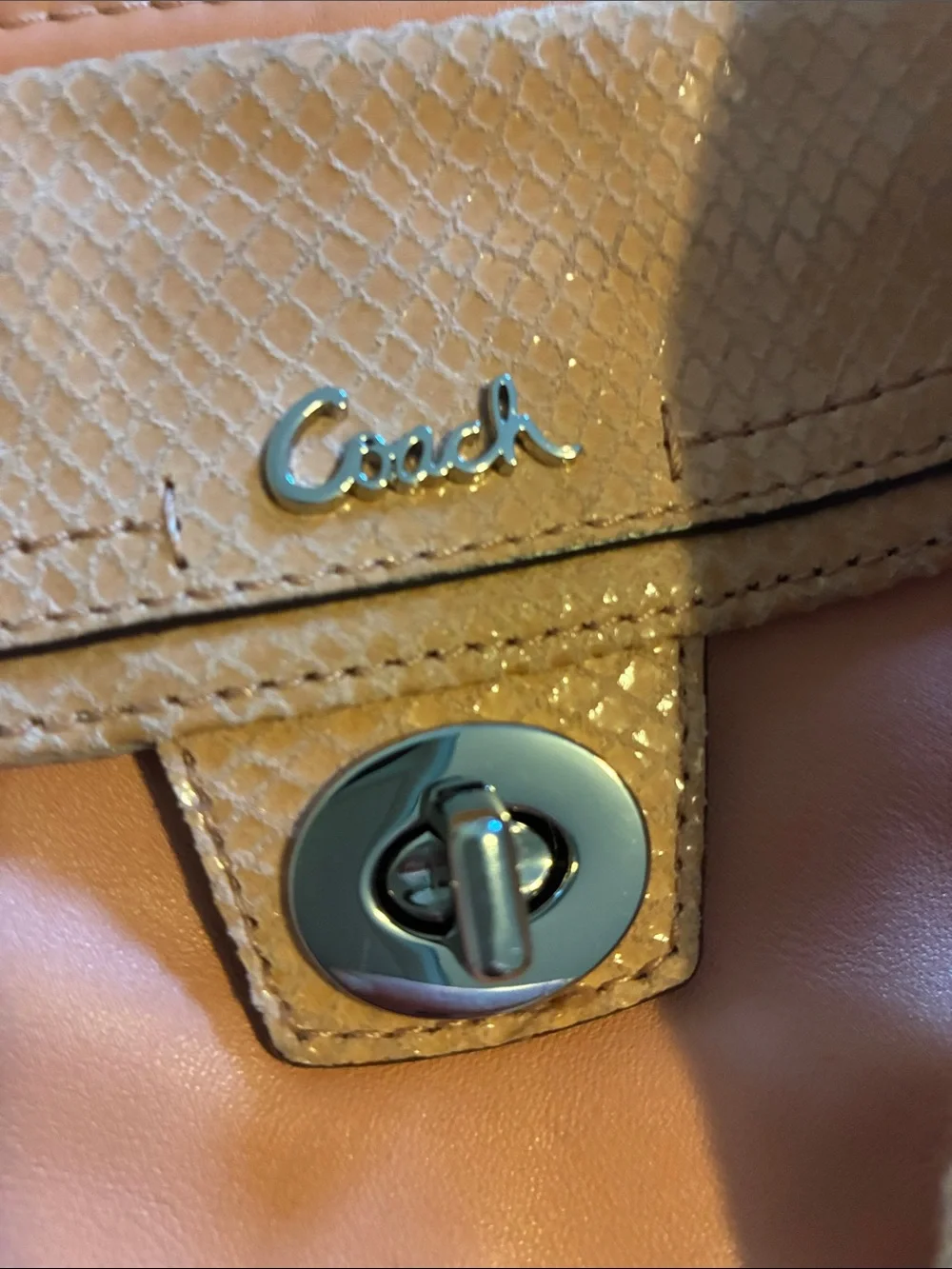 Coach Vintage Coral Pink leather Crossbody Swingpack Bag + silver turnlock